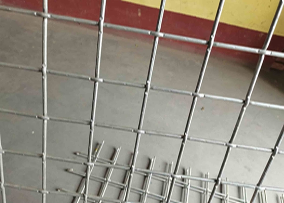 Aluminum Lock Crimped Woven Wire Mesh 3" Opening 1/4" Diameter Wire