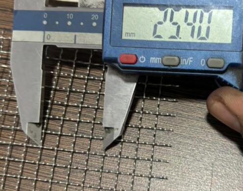 Doppia maglia di acciaio a maglia di acciaio Crusher di pietra schermo vibrante struttura ferma lunga durata di vita