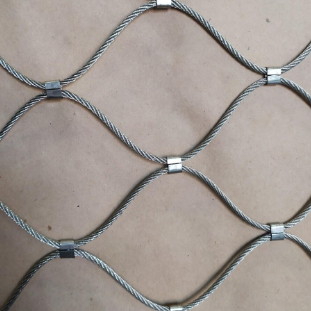 Rete in acciaio inossidabile SS304 ad alta resistenza alla trazione, resistenza alla corrosione e grande flessibilità