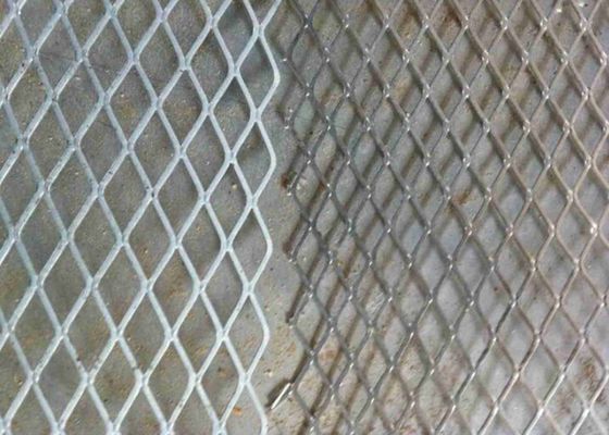 Diamond Hole Expanded Metal Mesh appiattito SS304 di superficie liscio SS316 ecc